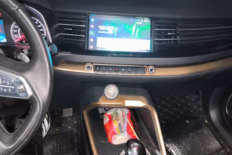 Used Haval H6 2021 1.5 GDIT Automatic Champion Edition Audio And AC Panel