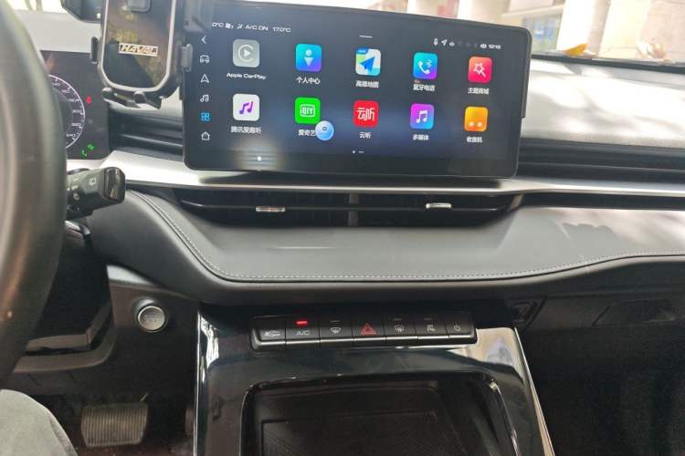 Used Haval H6 2021 3rd Generation 1.5T Automatic Two-Wheel Drive Max Audio And AC Panel
