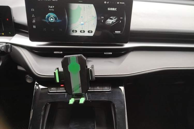 Used Haval H6 2021 3rd Generation 1.5T Automatic Two-Wheel Drive Max Audio And AC Panel