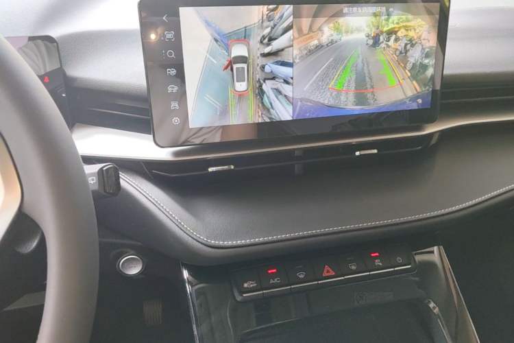 Used Haval H6 2021 3rd Generation 1.5T Automatic Two-Wheel-Drive Supreme Audio And AC Panel