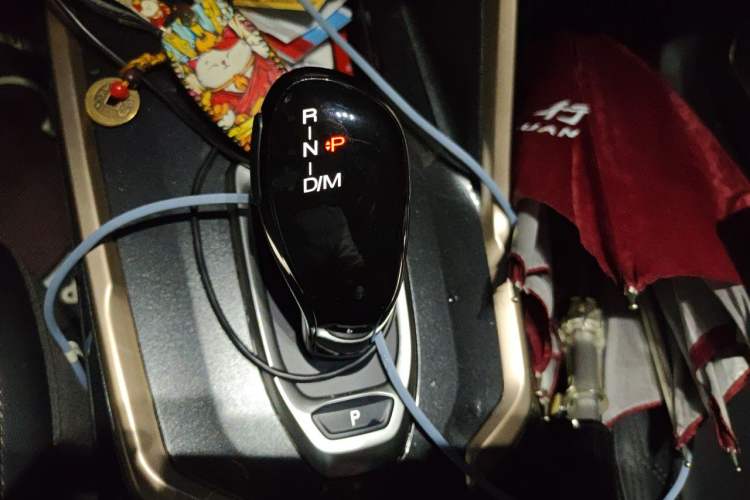 Used Haval H6 2021 2.0 GDIT Automatic Champion Edition Gear Lever