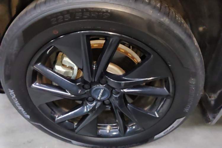 Used Haval H6 2021 3rd Generation 2.0T Automatic Two-Wheel Drive Max Left Front Wheel Hub