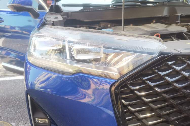 Used Haval H6 2021 3rd Generation 2.0T Automatic Two-Wheel Drive Max Right Front Headlight