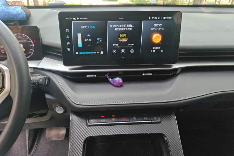 Used Haval H6 2021 3rd Generation 1.5T Automatic Two-Wheel Drive Pro Audio And AC Panel