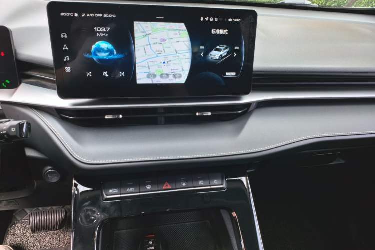 Used Haval H6 2021 3rd Generation 1.5T Automatic Two-Wheel-Drive Supreme Audio And AC Panel