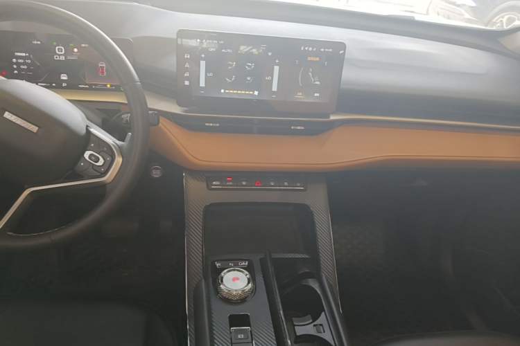 Used Haval H6 2021 3rd Generation 1.5T Automatic Two-Wheel Drive Max Audio And AC Panel