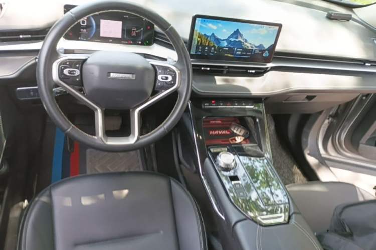 Used Haval H6 2021 3rd Generation 1.5T Automatic Two-Wheel Drive Max Center Console