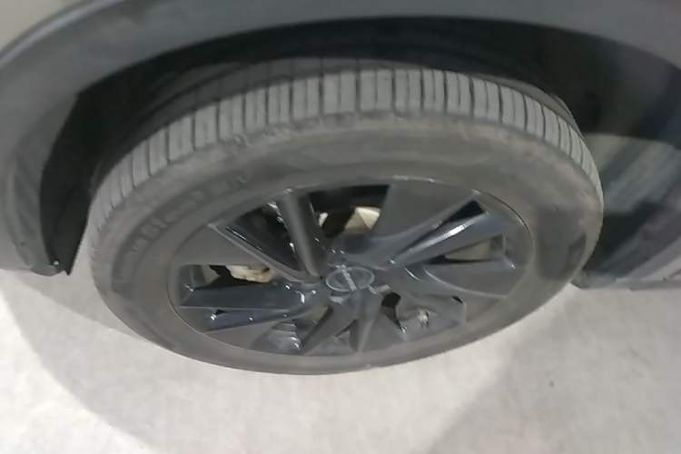 Used Haval H6 2021 3rd Generation 2.0T Automatic All-Wheel Drive Supreme Left Front Wheel Hub