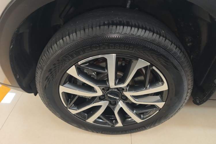 Used Haval H6 2021 3rd Generation 1.5T Automatic Two-Wheel Drive Max Left Front Wheel Hub