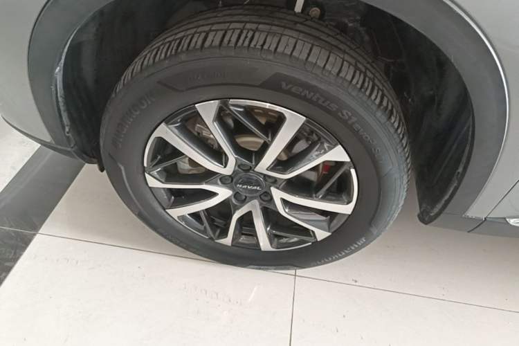 Used Haval H6 2021 3rd Generation 1.5T Automatic Two-Wheel Drive Pro Left Front Wheel Hub