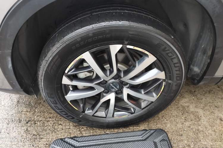 Used Haval H6 2021 3rd Generation 1.5T Automatic Two-Wheel Drive Pro Left Front Wheel Hub