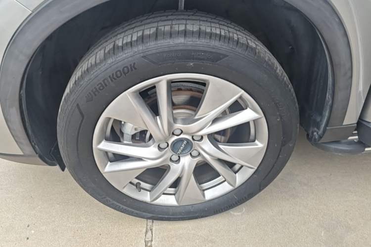 Used Haval H6 2021 3rd Generation 1.5T Automatic Two-Wheel Drive Max Left Front Wheel Hub