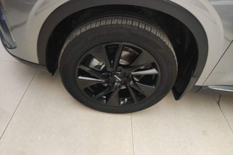 Used Haval H6 2021 3rd Generation 2.0T Automatic Two-Wheel Drive Max Left Front Wheel Hub