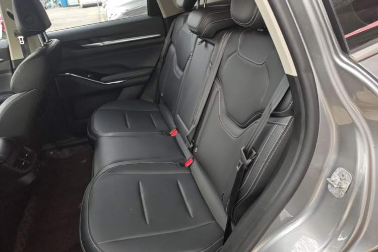 Used Haval H6 2021 3rd Generation 1.5T Automatic Two-Wheel Drive Max Left Rear Seat