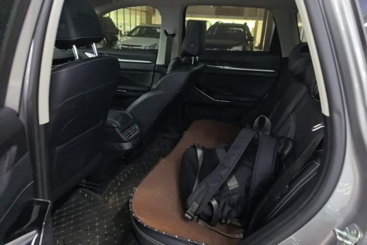 Used Haval H6 2021 3rd Generation 2.0T Automatic Two-Wheel Drive Max Left Rear Seat