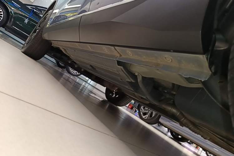 Used Haval H6 2021 3rd Generation 2.0T Automatic Two-Wheel Drive Max Left Side Sill