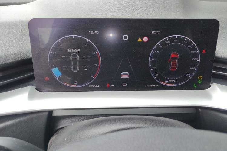 Used Haval H6 2021 3rd Generation 1.5T Automatic Two-Wheel-Drive Supreme Odometer Close Up