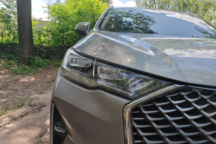 Used Haval H6 2021 3rd Generation 1.5T Automatic Two-Wheel Drive Pro Right Front Headlight