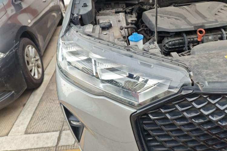 Used Haval H6 2021 3rd Generation 2.0T Automatic Two-Wheel Drive Max Right Front Headlight