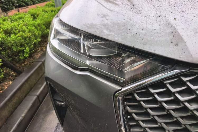 Used Haval H6 2021 3rd Generation 1.5T Automatic Two-Wheel-Drive Supreme Right Front Headlight