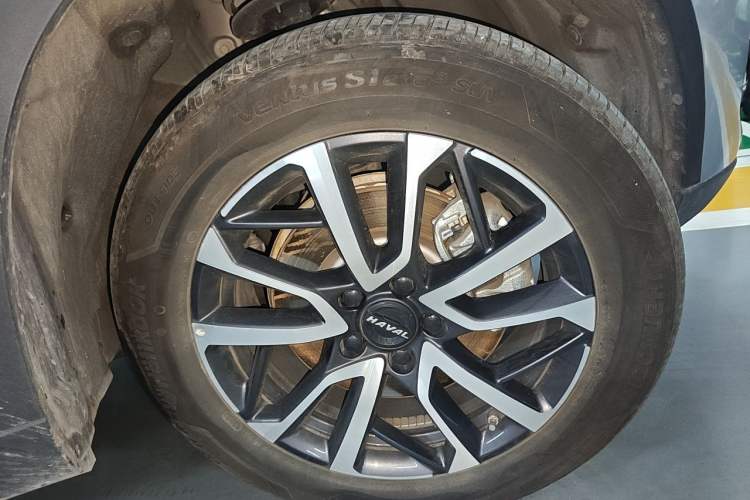 Used Haval H6 2021 3rd Generation 1.5T Automatic Two-Wheel Drive Pro Right Front Wheel Hub
