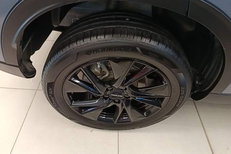 Used Haval H6 2021 3rd Generation 2.0T Automatic Two-Wheel Drive Max Right Rear Wheel Hub