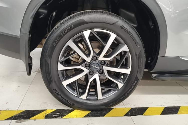 Used Haval H6 2021 3rd Generation 1.5T Automatic Two-Wheel Drive Max Right Rear Wheel Hub
