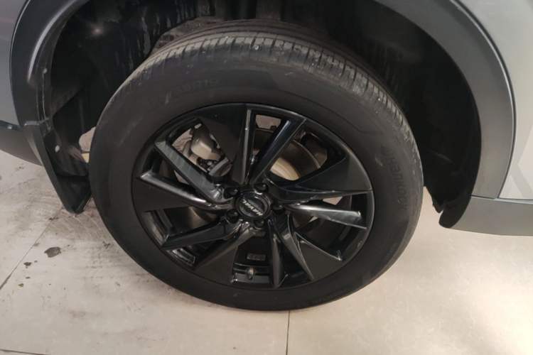 Used Haval H6 2021 3rd Generation 2.0T Automatic Two-Wheel Drive Max Right Rear Wheel Hub