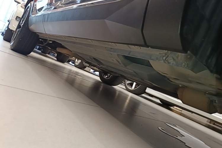 Used Haval H6 2021 3rd Generation 2.0T Automatic Two-Wheel Drive Max Right Side Sill