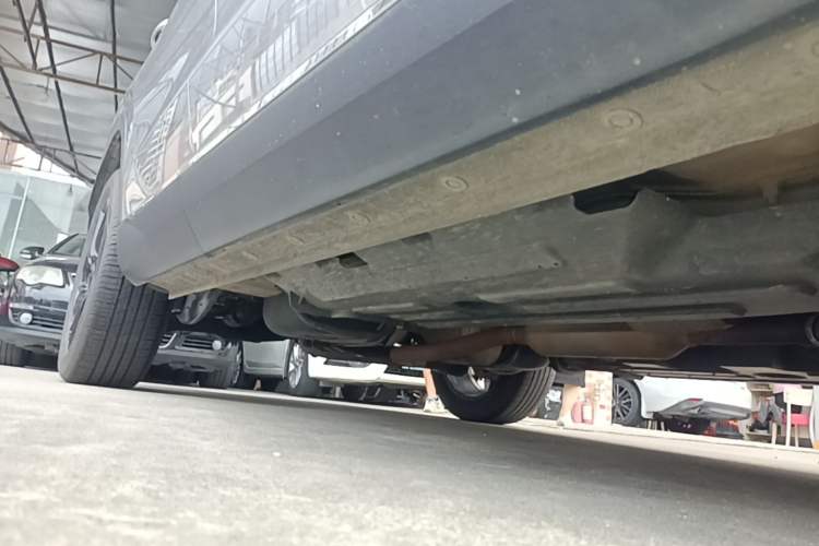 Used Haval H6 2021 3rd Generation 2.0T Automatic All-Wheel Drive Max Right Side Sill