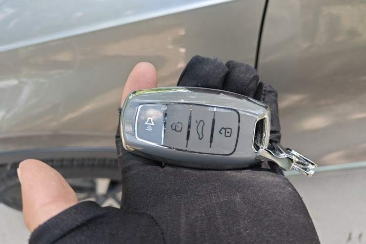 Used Haval H6 2021 3rd Generation 1.5T Automatic Two-Wheel Drive Pro Vehicle Key
