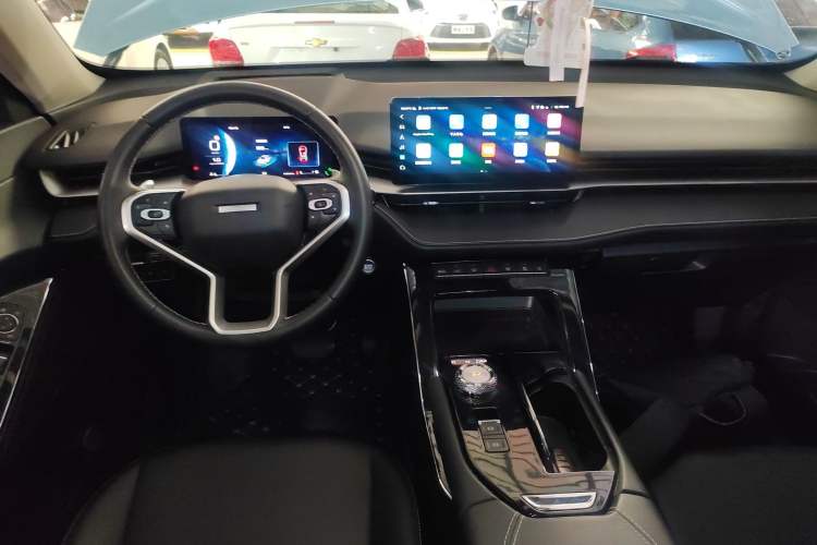 Used Haval H6 2021 3rd Generation 1.5T Automatic Two-Wheel Drive Max Center Console