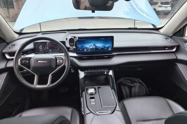 Used Haval H6 2021 3rd Generation 1.5T Automatic Two-Wheel Drive Max Center Console
