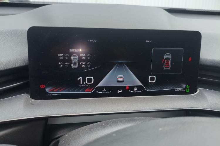 Used Haval H6 2021 3rd Generation 1.5T Automatic Two-Wheel Drive Max Instrument Cluster