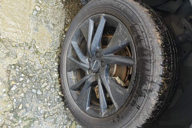 Used Haval H6 2021 3rd Generation 2.0T Automatic Two-Wheel Drive Max Right Front Wheel Hub