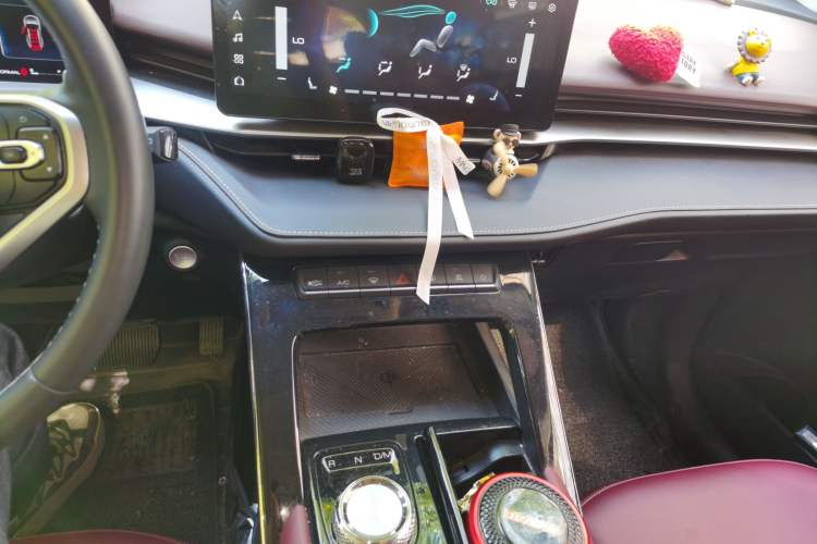 Used Haval H6 2021 3rd Generation 1.5T Automatic Two-Wheel Drive Max Audio And AC Panel
