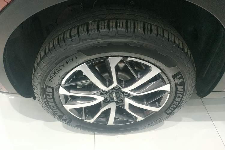 Used Haval H6 2021 3rd Generation 1.5T Automatic Two-Wheel Drive Max Left Front Wheel Hub