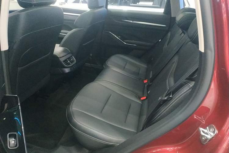 Used Haval H6 2021 3rd Generation 1.5T Automatic Two-Wheel Drive Max Left Rear Seat