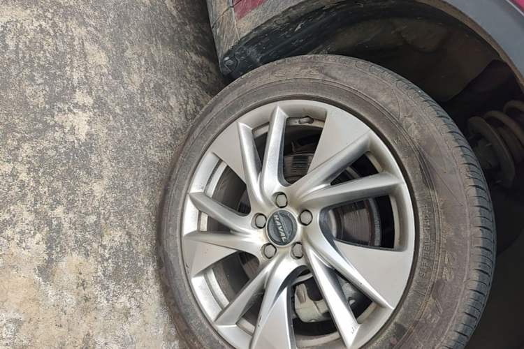 Used Haval H6 2021 3rd Generation 1.5T Automatic Two-Wheel-Drive Supreme Right Front Wheel Hub