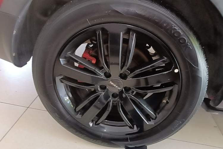 Used Haval H6 2021 2.0 GDIT Automatic GT Luxury Edition Right Rear Wheel Hub