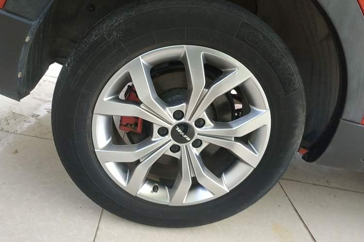 Used Haval H6 2021 National Trend Edition 1.5T Automatic Champion Version Right Rear Wheel Hub