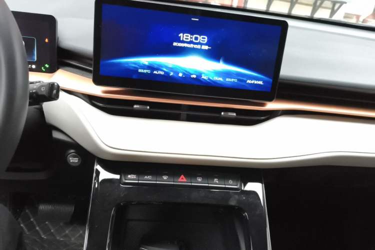 Used Haval H6 2021 3rd Generation 1.5T Automatic Two-Wheel Drive Max Audio And AC Panel