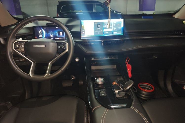 Used Haval H6 2021 3rd Generation 1.5T Automatic Two-Wheel Drive Max Center Console