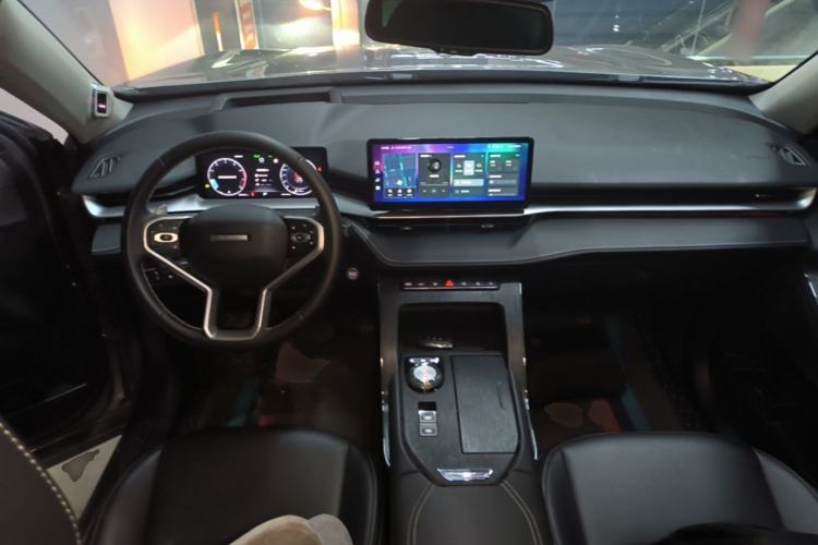Used Haval H6 2021 3rd Generation 1.5T Automatic Two-Wheel Drive Supreme+ Center Console