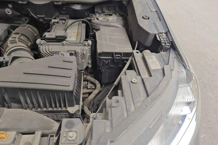Used Haval H6 2021 3rd Generation 1.5T Automatic Two-Wheel-Drive Supreme Engine Bay Left