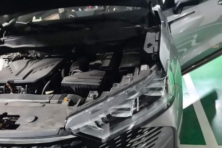 Used Haval H6 2021 3rd Generation 2.0T Automatic All-Wheel Drive Max Engine Bay Left