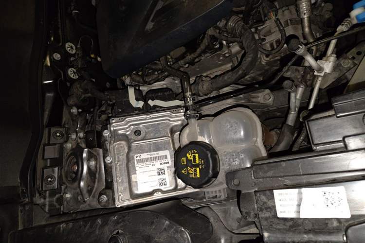 Used Haval H6 2021 3rd Generation 2.0T Automatic All-Wheel Drive Supreme Engine Bay Right