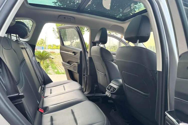 Used Haval H6 2021 3rd Generation 1.5T Automatic Two-Wheel Drive Pro Interior 8