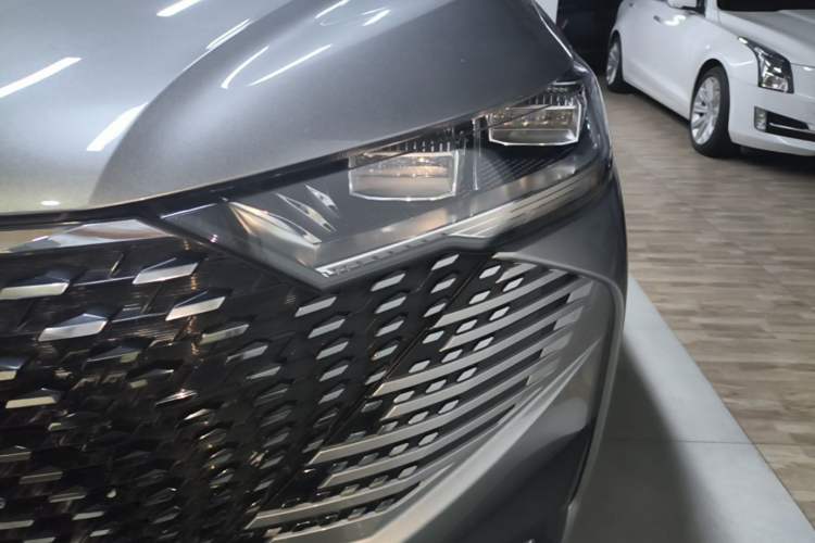 Used Haval H6 2021 3rd Generation 1.5T Automatic Two-Wheel Drive Supreme+ Left Front Headlight
