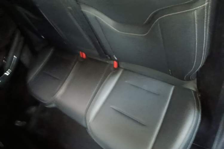 Used Haval H6 2021 3rd Generation 1.5T Automatic Two-Wheel Drive Max Left Rear Seat